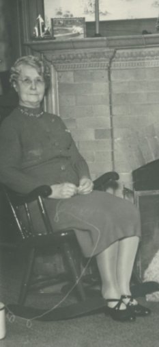 Alice 
MacMurphy in Lyndonville, 1940s