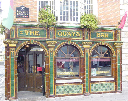 Temple Bar:  Quay's